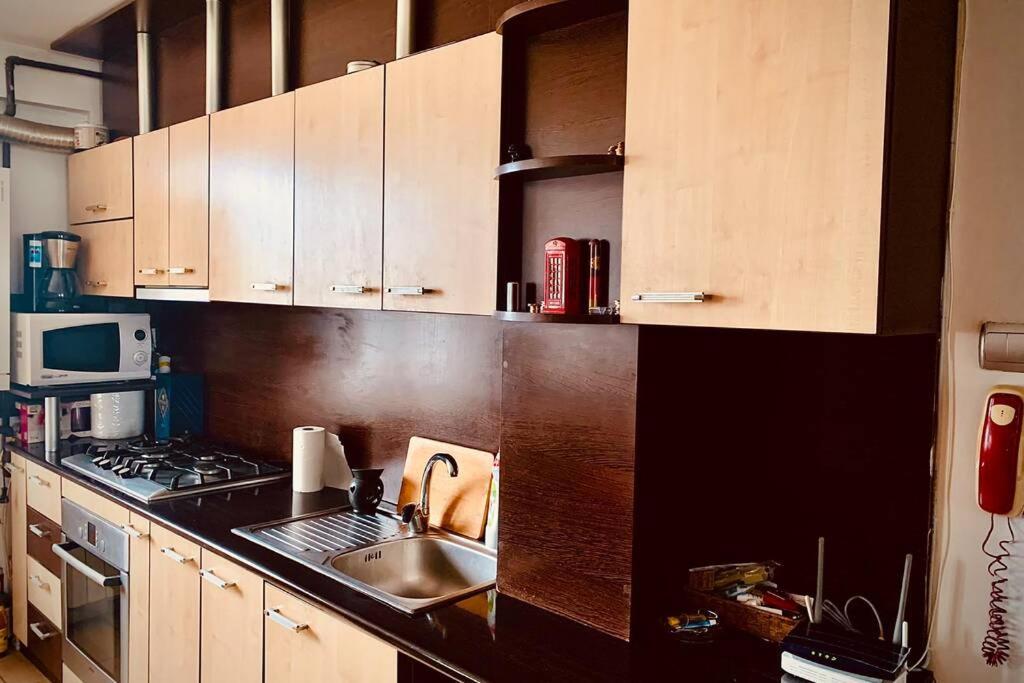Cozy 2 Rooms Apartment Close To City Center Bucureşti Exterior foto