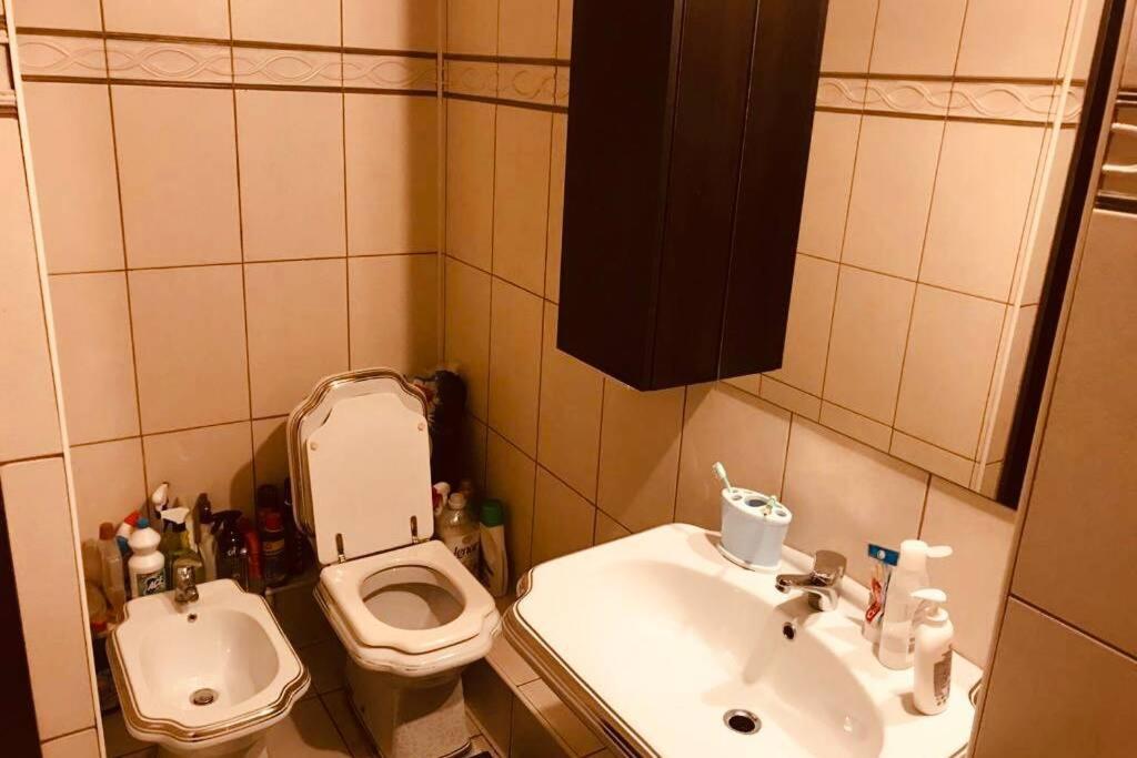 Cozy 2 Rooms Apartment Close To City Center Bucureşti Exterior foto