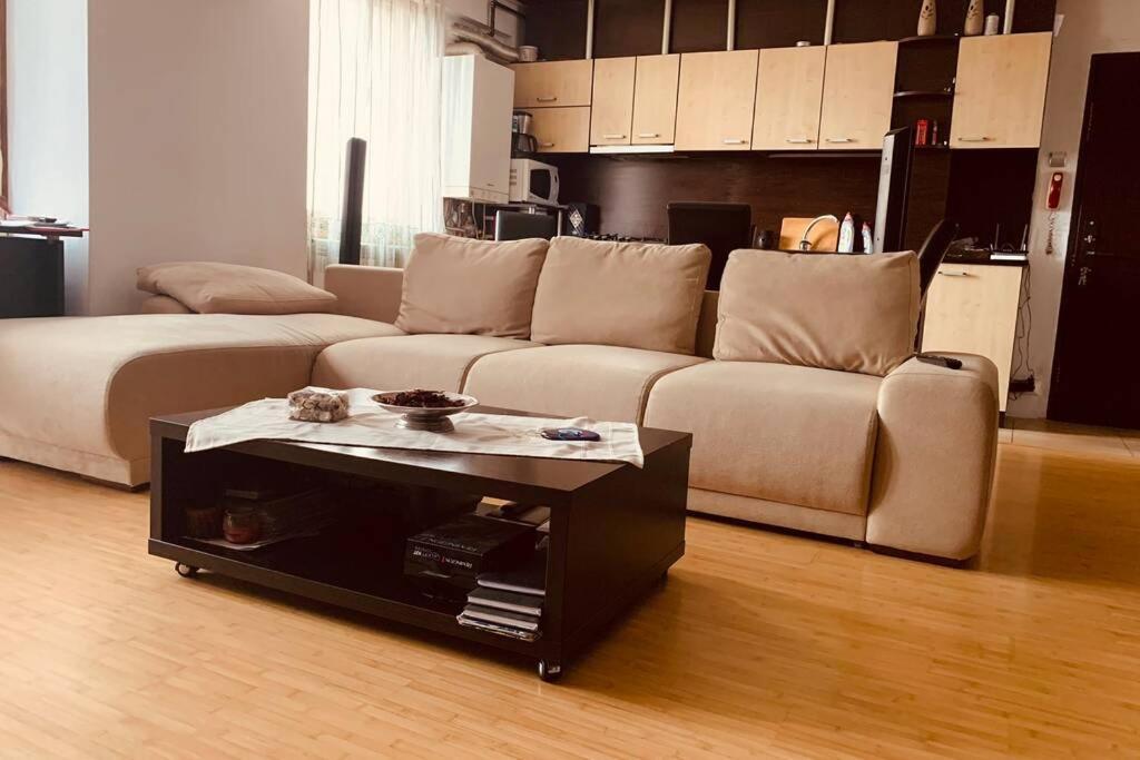 Cozy 2 Rooms Apartment Close To City Center Bucureşti Exterior foto