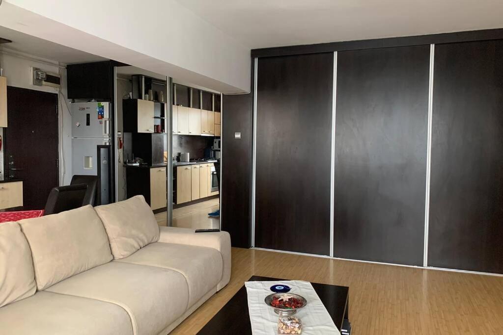Cozy 2 Rooms Apartment Close To City Center Bucureşti Exterior foto